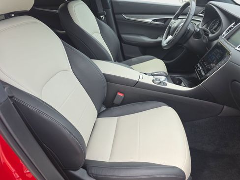 Certified 2025 INFINITI QX55 Essential AWD/4WD image 10