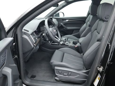 Used 2025 Audi Q5 2.0T Premium Plus w/ Premium Plus Package image 21