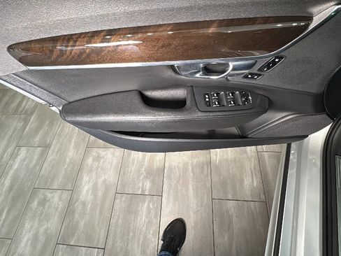 Used 2019 Volvo S90 T5 Momentum FWD image 44