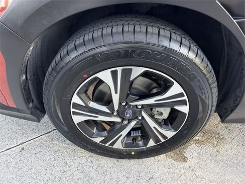 Certified 2024 Subaru Crosstrek 2.0i Premium image 10