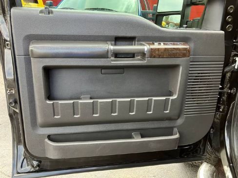 Used 2014 Ford F350 Platinum w/ FX4 Off-Road Package image 13