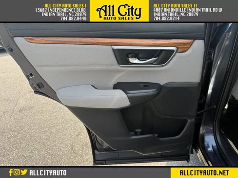 Used 2017 Honda CR-V EX image 18
