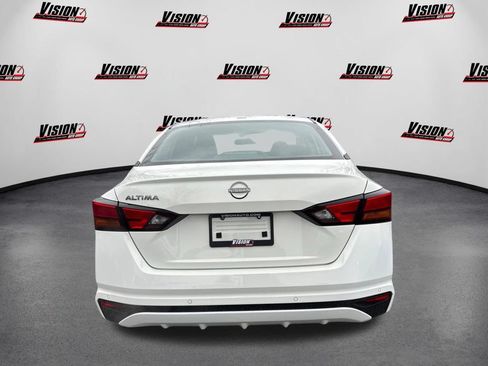 Used 2025 Nissan Altima 2.5 S FWD image 6