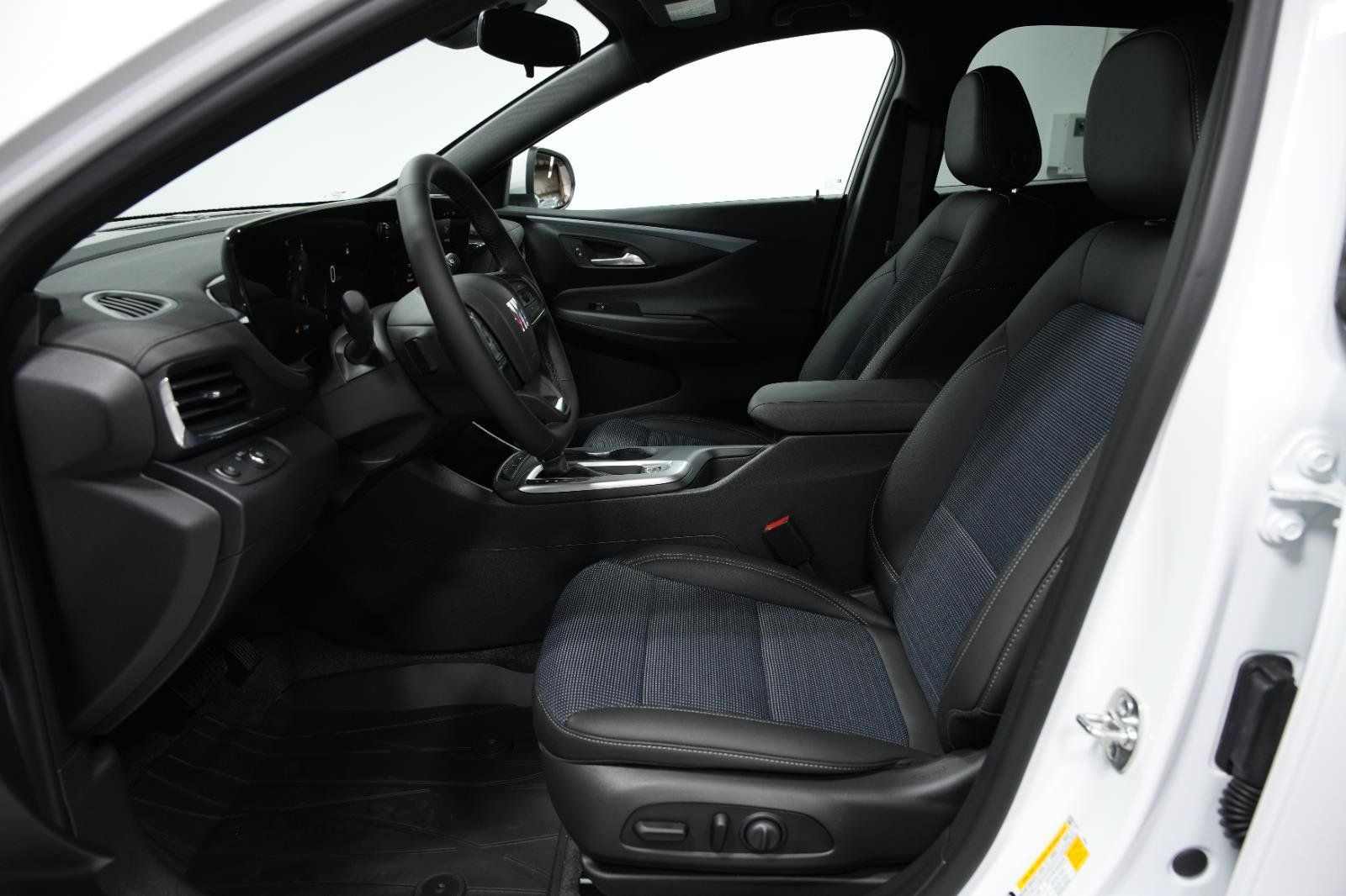 New 2026 Buick Envista Preferred w/ Convenience I Package FWD image 25