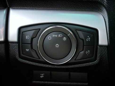 Used 2016 Ford Explorer Limited image 26