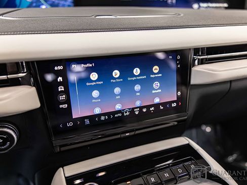 Used 2025 Lincoln Navigator Reserve image 27