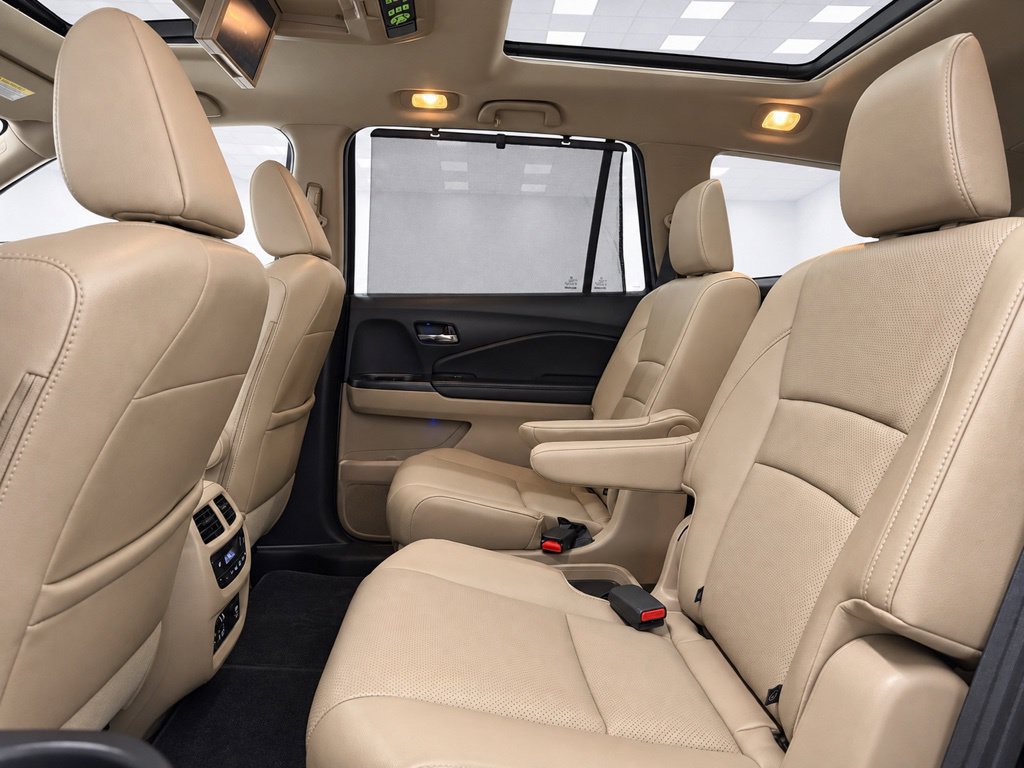 Used 2016 Honda Pilot Elite image 23