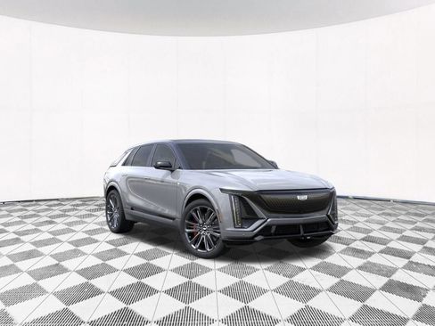 New 2026 Cadillac Lyriq V AWD/4WD image 9