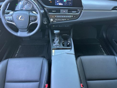Certified 2025 Lexus ES 300h w/ Premium Package FWD image 10
