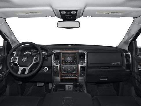 Used 2016 RAM 2500 Laramie w/ Convenience Group AWD/4WD image 10