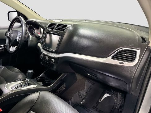 Used 2018 Dodge Journey GT w/ Navigation Group FWD image 29