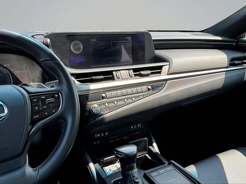 Used 2021 Lexus ES 300h w/ Premium Package FWD image 9
