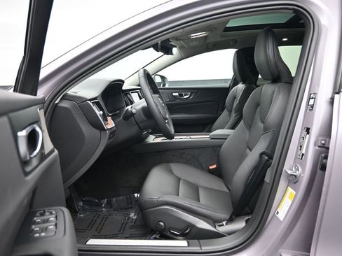 New 2026 Volvo V60 B5 Cross Country Plus w/ Climate Package AWD/4WD image 21