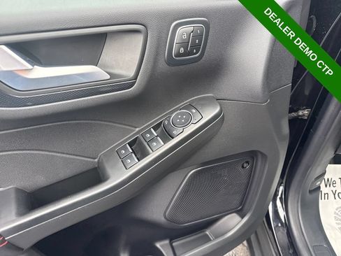 Used 2024 Ford Escape ST-Line Select w/ Tech Pack #2 AWD/4WD image 17
