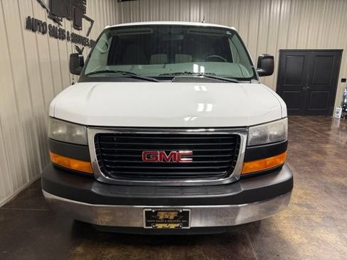 Used 2014 GMC Savana 3500 LT w/ LT Preferred Equipment Group RWD image 2