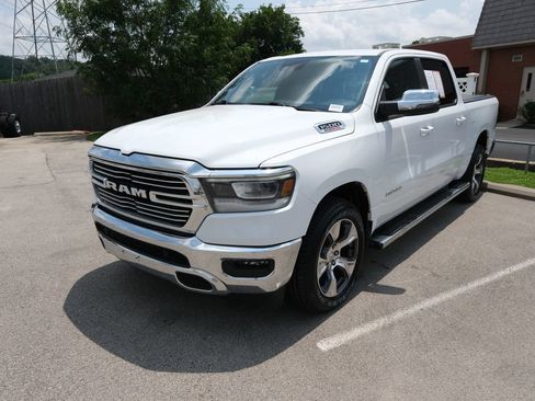 Used 2023 RAM 1500 Laramie AWD/4WD image 11