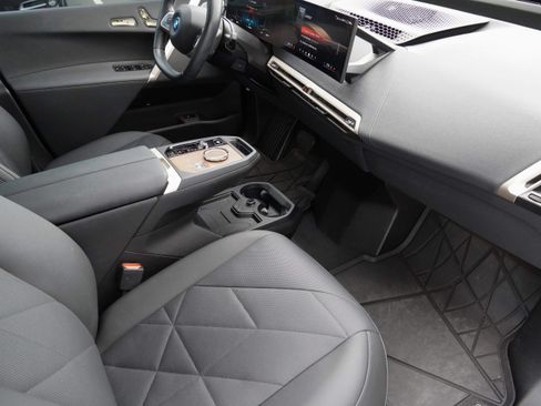 Used 2024 BMW iX M60 AWD/4WD image 11
