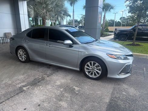 Used 2024 Toyota Camry LE FWD image 2
