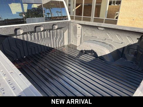 Certified 2025 GMC Sierra 1500 AT4 w/ AT4 Premium Package image 9