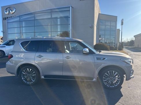 Used 2019 INFINITI QX80 Luxe w/ Proactive Package image 4