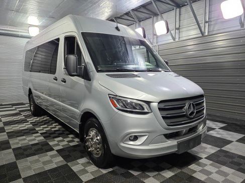 Used 2022 Mercedes-Benz Sprinter 3500 image 5