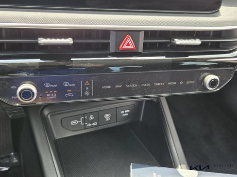 Certified 2025 Kia K5 LXS FWD image 23