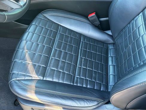 Certified 2023 Cadillac Escalade ESV Sport Platinum w/ LPO, ONYX Package image 19