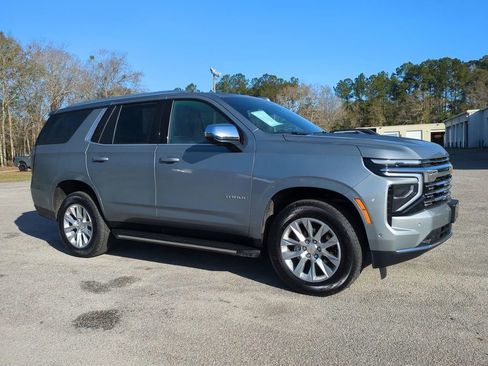 Used 2025 Chevrolet Tahoe Premier w/ Sun And Tow Package RWD image 2