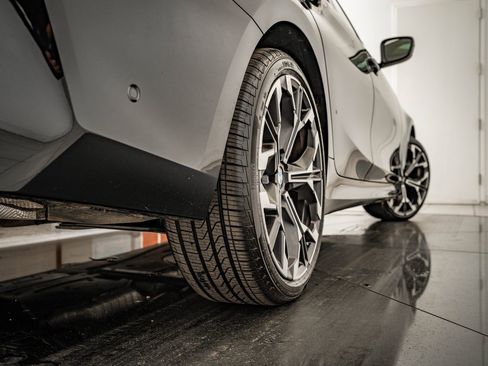 Used 2025 BMW 330i xDrive Sedan image 43