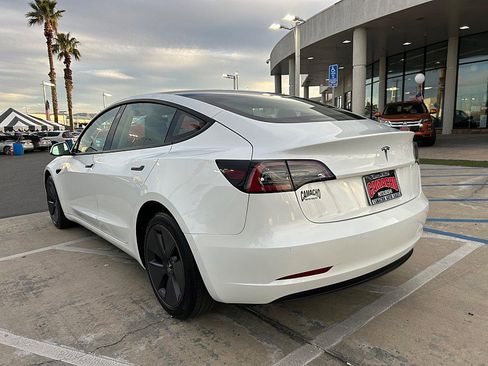 Used 2022 Tesla Model 3 RWD image 5