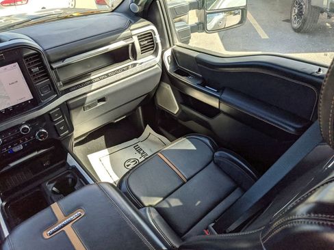 Certified 2024 Ford F250 Platinum image 19
