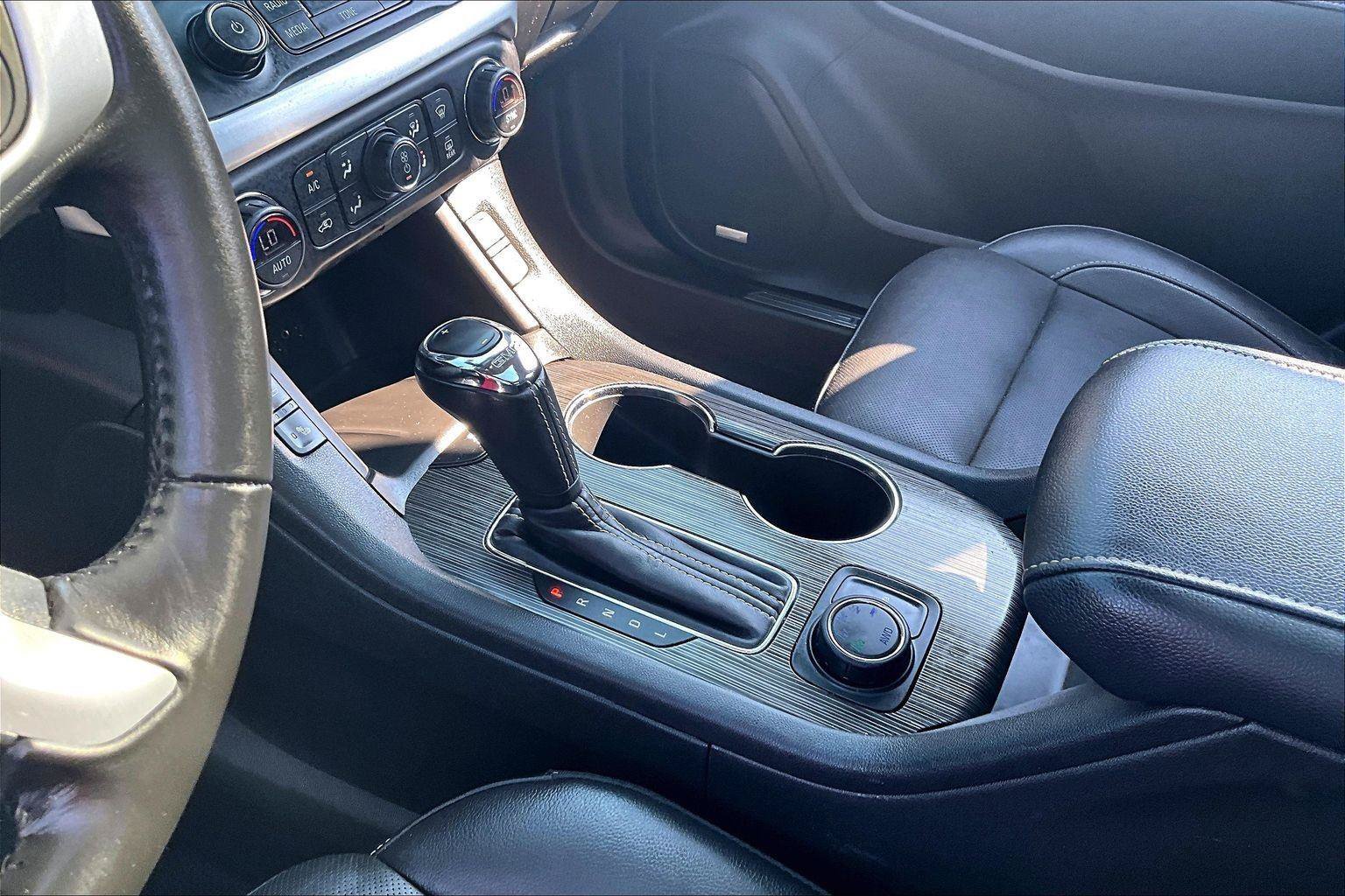 Used 2019 GMC Acadia SLT w/ Black Edition AWD/4WD image 19