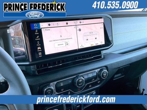 Used 2025 Jeep Wrangler Sport S image 6