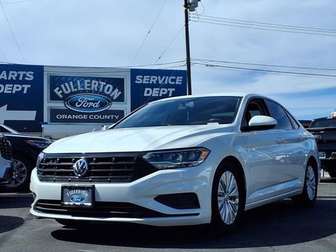 Used 2019 Volkswagen Jetta S w/ Driver Assistance Package FWD image 1