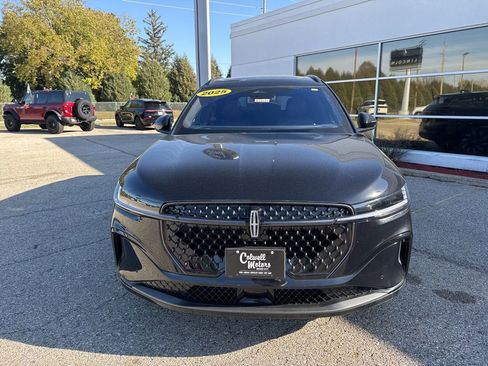 New 2025 Lincoln Nautilus Reserve image 5