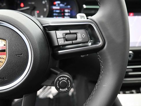 New 2026 Porsche Macan AWD/4WD image 12
