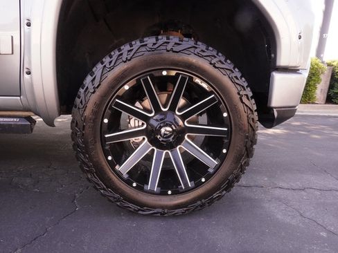 Used 2023 GMC Sierra 1500 AT4 w/ AT4 Premium Package AWD/4WD image 39