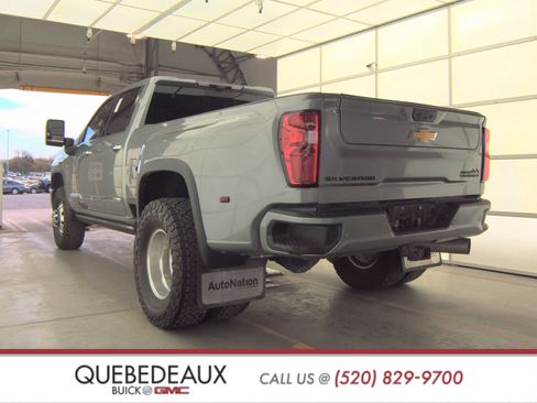 Used 2024 Chevrolet Silverado 3500 High Country w/ High Country Premium Package image 7