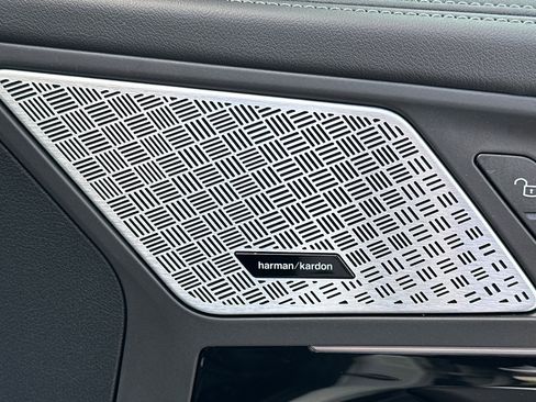 Used 2025 BMW X1 xDrive28i w/ Premium Package image 23