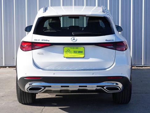 Used 2025 Mercedes-Benz GLC 350e 4MATIC image 57