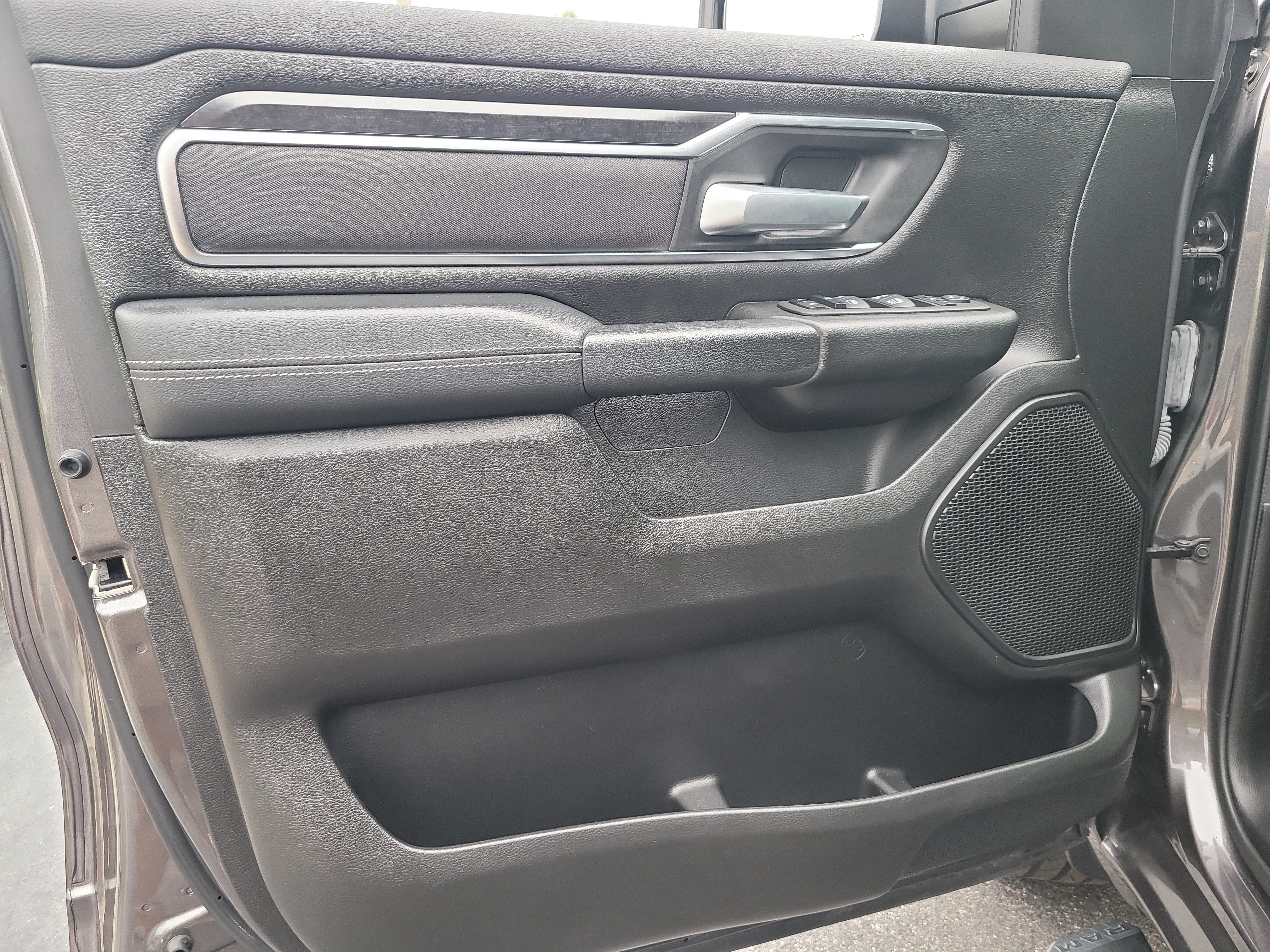 Used 2024 RAM 1500 Big Horn RWD image 16