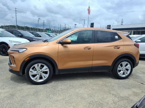 New 2026 Buick Encore GX Preferred w/ Comfort Package FWD image 4
