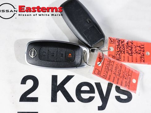 Used 2023 Nissan Pathfinder SV AWD/4WD image 6