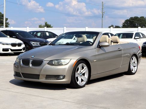 Used 2009 BMW 335i Convertible RWD image 4