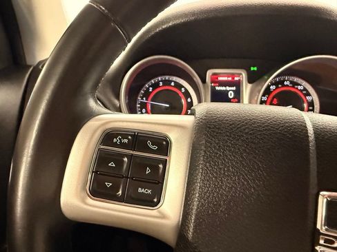 Used 2019 Dodge Journey SE w/ Connectivity Group FWD image 23