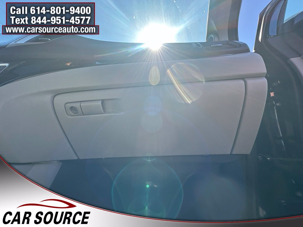 Used 2017 Honda Pilot Touring image 27