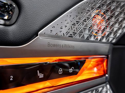 Used 2024 BMW 760i xDrive w/ Executive Package image 52