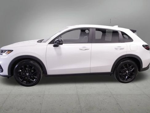 Certified 2024 Honda HR-V Sport image 3