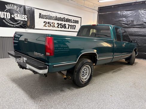 Used 1998 Chevrolet Silverado 2500 2WD Extended Cab w/ Preferred Equipment Group 2 image 3