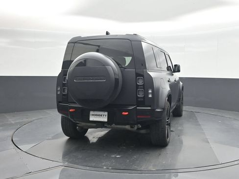 Used 2025 Land Rover Defender 110 X AWD/4WD image 25